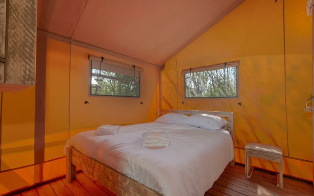 Nice Tent Lodge With Kitchen, Breda Only 10 km