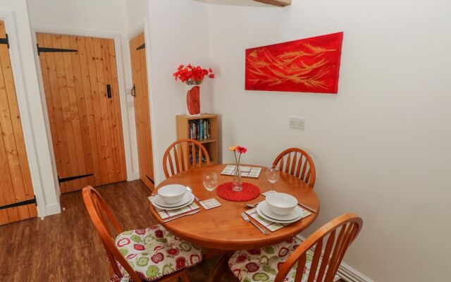 Poppy Cottage