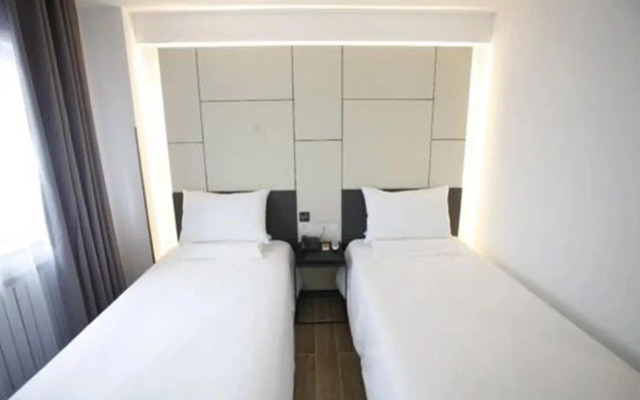 Yulong Garden Grand Hotel