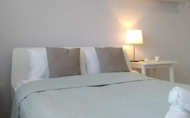 White Almond Apartment