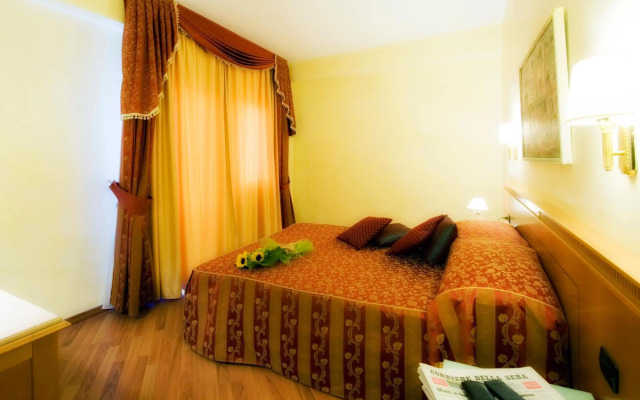 Hotel Bright