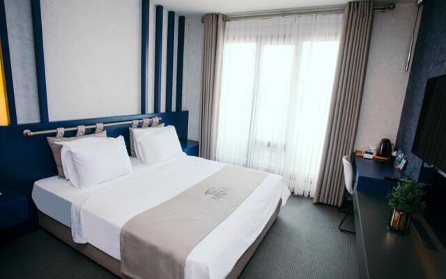 The Arena Hotel