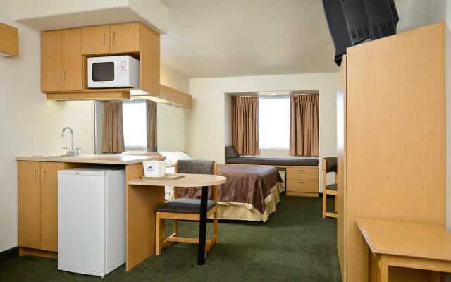 Americas Best Value Inn & Suites Ada