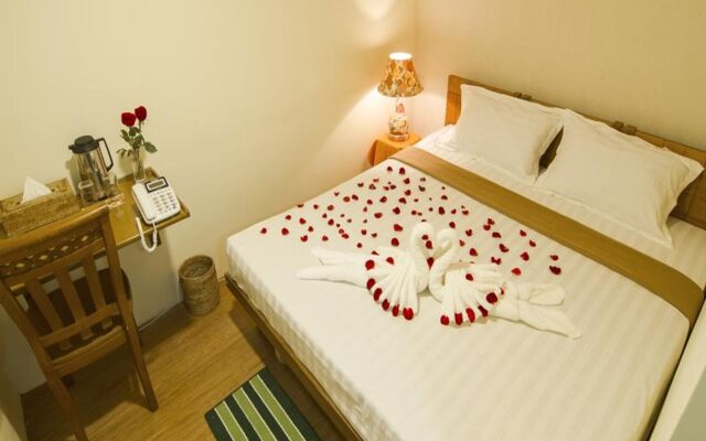 Shwe Htee Guest House Chinatown