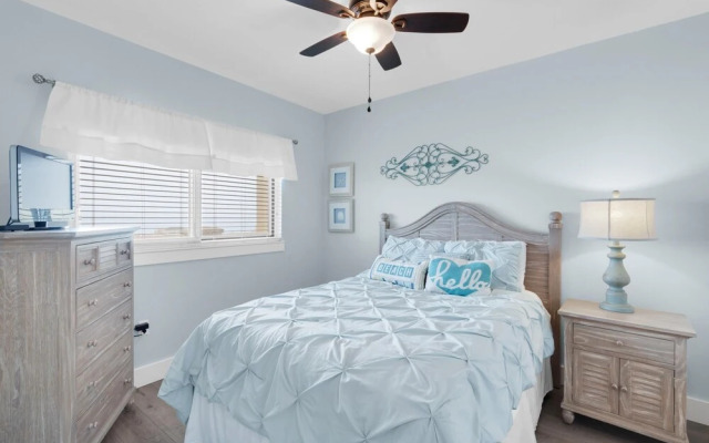 Emerald Isle Unit 406