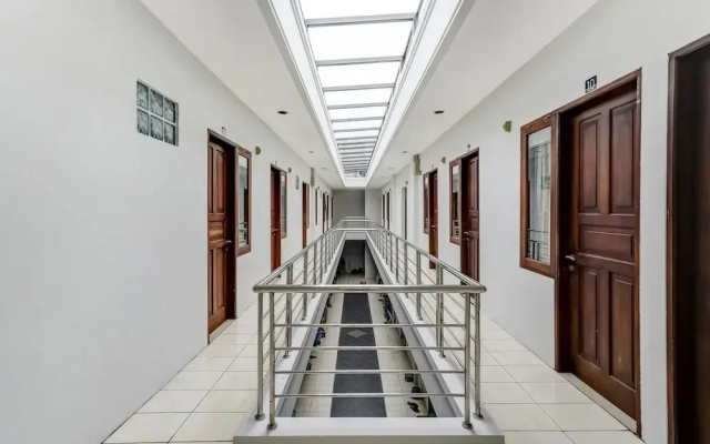 SPOT ON 94730 The Chatter Place Dipatiukur