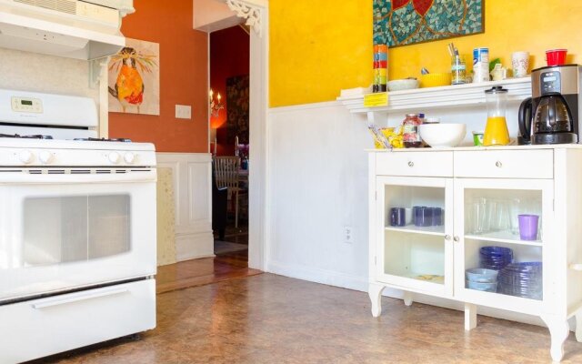 Madame Isabelle's House In New Orleans - Hostel