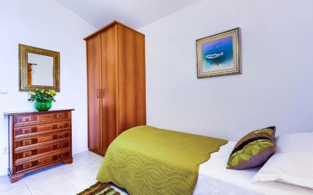 Apartments Lidija