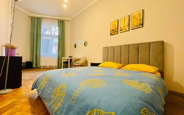 Крехівська 5, затишні апартаменти з двома спальнями