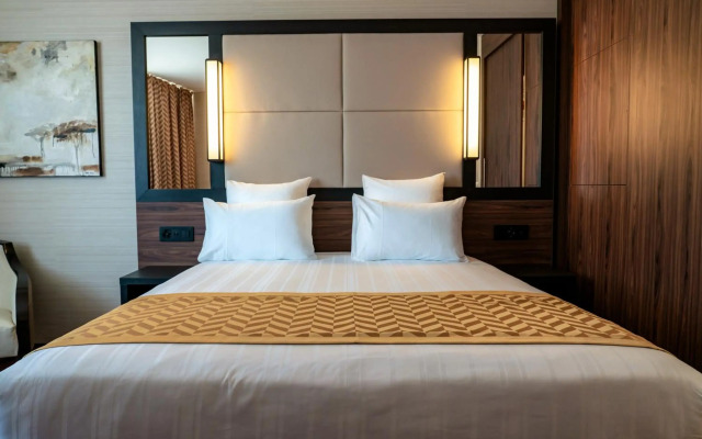 Nash Suites Airport Hotel