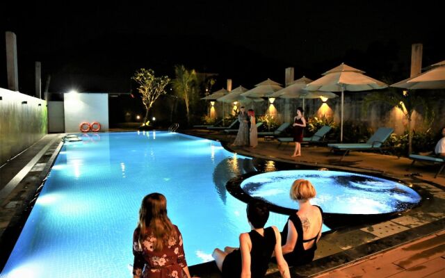 The Lam Resort