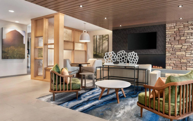 Fairfield Inn & Suites by Marriott Milwaukee West