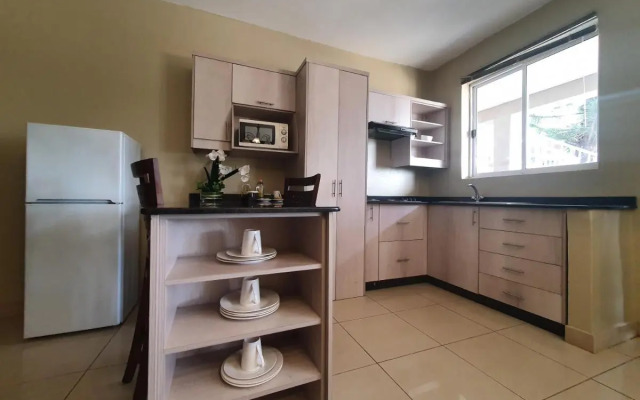 Serendib Suites & Conference Center