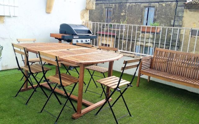 House with 3 Bedrooms in Mus, with Wonderful City View, Furnished Terrace And Wifi - 17 Km From the Beach