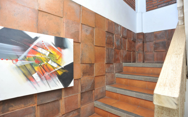 Airy Seminyak Kerobokan Tegal Cupek Gang Karna Bali