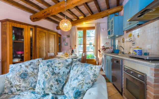 House Amarilli Pastina