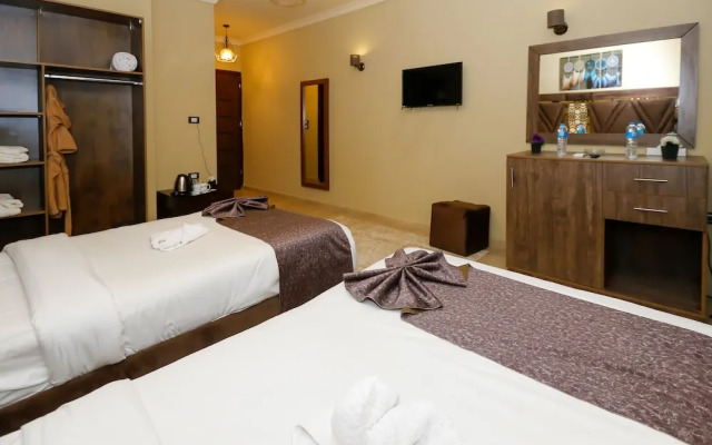 King Cheops Inn - фото 5