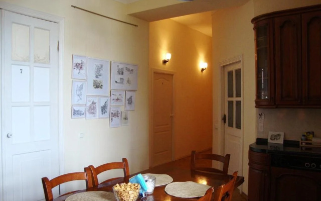 Zizu Hotel
