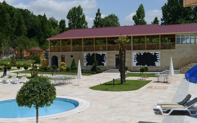 Qebele Yeddı Gozel Hotel