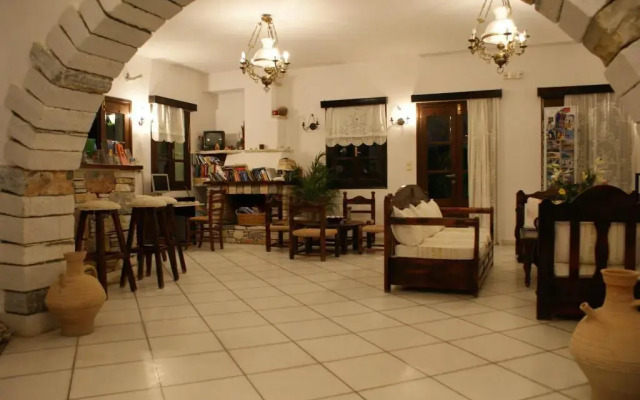 Alkyoni Beach Hotel