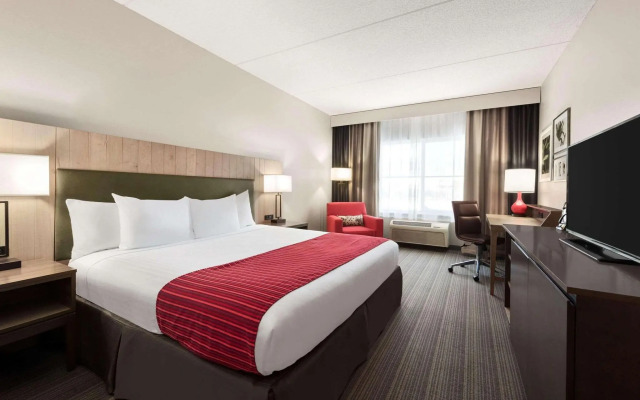 Country Inn & Suites by Radisson, Duluth North, MN