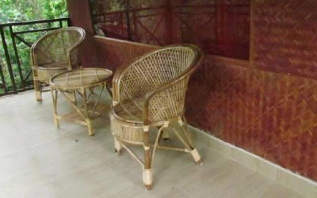 Monsoon Retreats