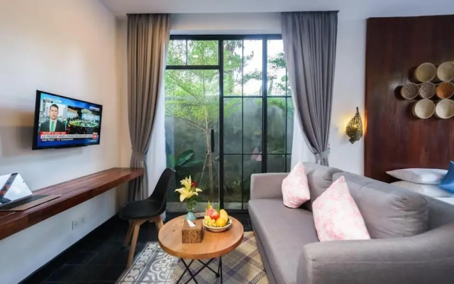 Room-deluxe Double Room With Patio or Ba