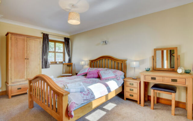 Holiday Home Bwthyn Cadair