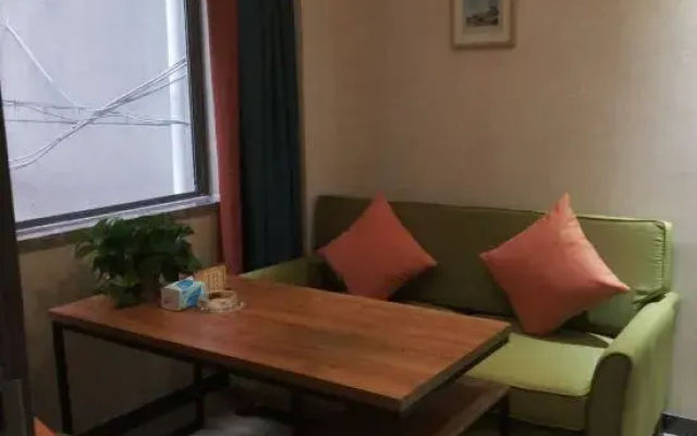 Tiange Theme Hotel (Jianzhong Branch)