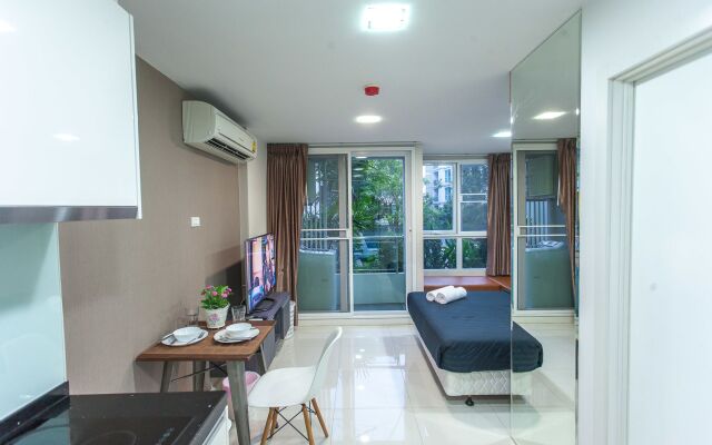 Sukhumvit 64 Pool View Apartment