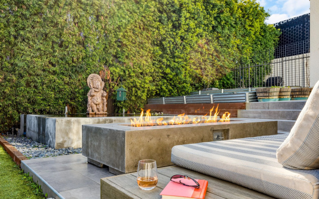 Valentino by AvantStay | Luxury Hollywood Mansion, Los Angeles