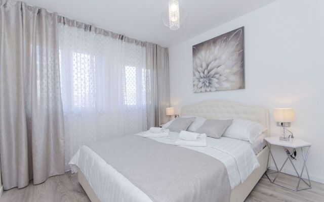 Apartment Luxury Center