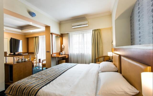 Athens Cypria Hotel