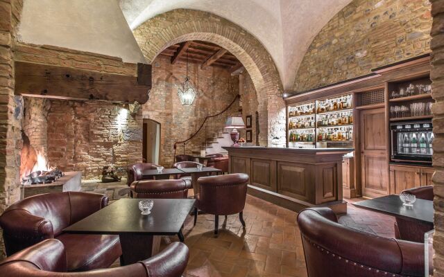 COMO Castello Del Nero