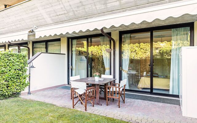 Residence Villa Giulia 5-03 with pool