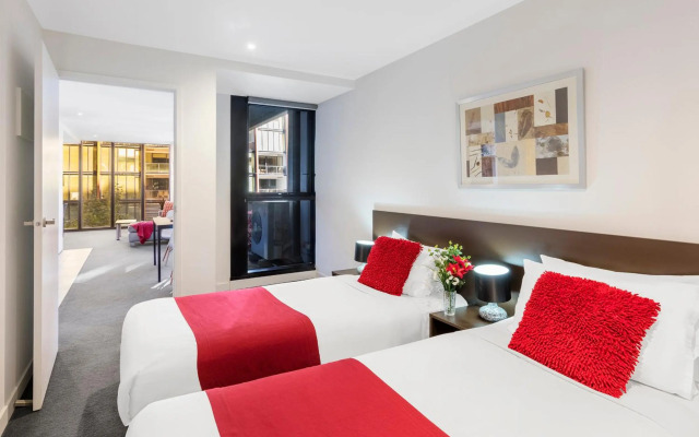Aura on Flinders Serviced Apartments