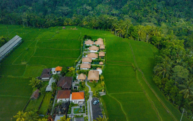 Three Gold Luxury Private Villa