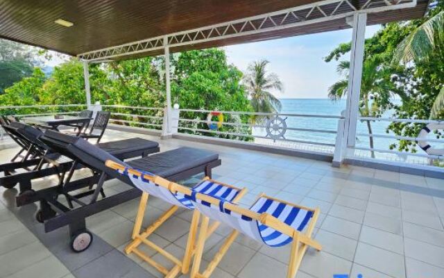 Little Heaven by Sky Hive, A Beach Front Bungalow