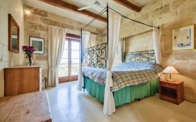 Farmhouse Lewza