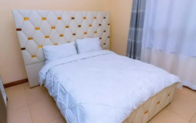 Lux Suites Morningside Park Apartments