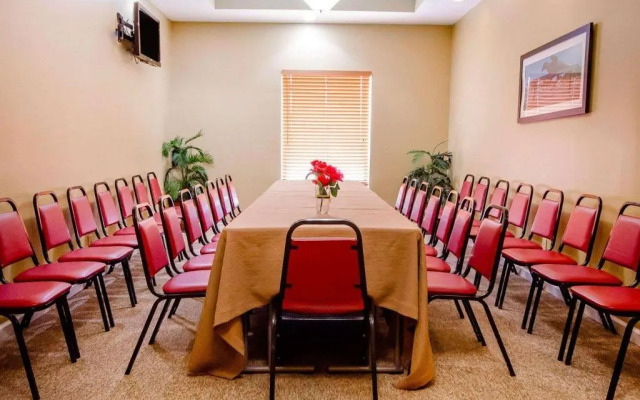 Comfort Inn & Suites La Grange - Louisville Area