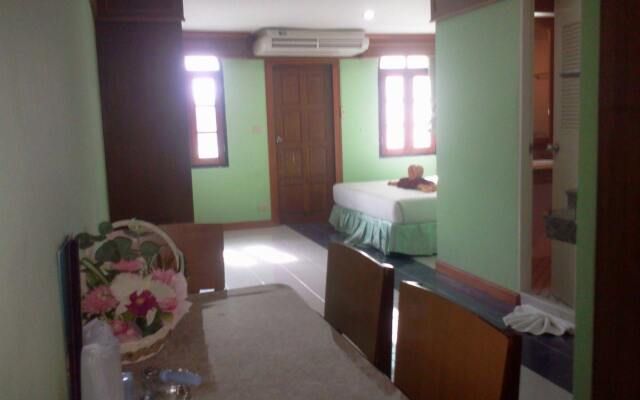 Anchalee Inn