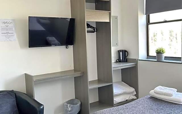 OYO Rooms Kingswood