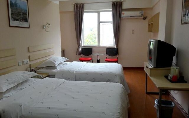 Fairyland Hotel Express