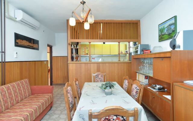 Apartment 1684