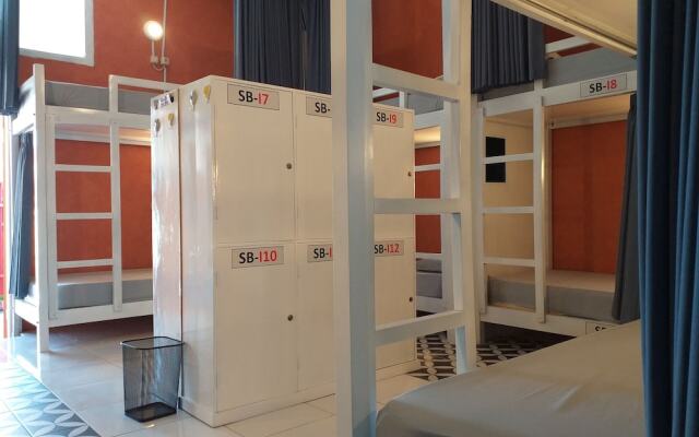 Home Addicts Hostel