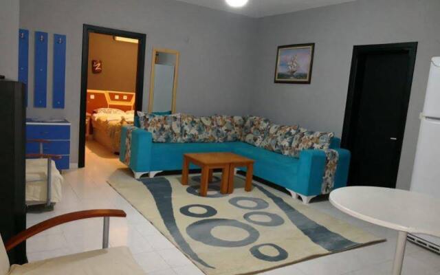 Roadhouse Apartments
