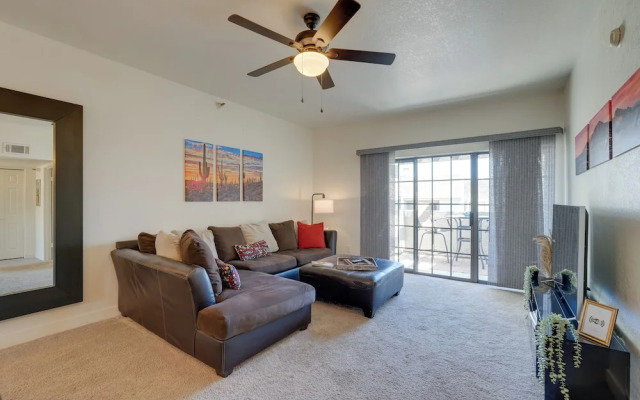 Scottsdale Condo ~ 1 Mi to Spring Training!