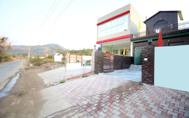 OYO 28097 Hotel Park View