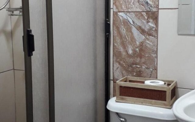 Hostal Rotonda Atenas